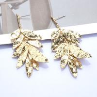 Zinc Alloy Drop Earrings Leaf gold color plated fashion jewelry & for woman nickel lead & cadmium free Sold By Pair