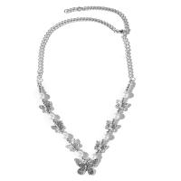 Collier d'acier titane, avec perle de plastique & alliage de zinc, papillon, Placage, pour femme, argent, Longueur Environ 45 cm, Vendu par PC