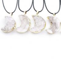 Naturlig Quartz Vedhæng, Clear Quartz, med Zinc Alloy, Moon, guldfarve belagt, mode smykker & Druzy stil, hvid, 28-40mm, Solgt af PC