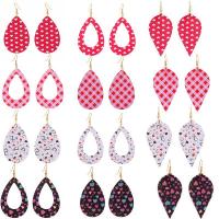 PU Drop Earring, med Zinc Alloy, Teardrop, forgyldt, forskellige stilarter for valg & for kvinde & hule, 47x78mm, Solgt af par