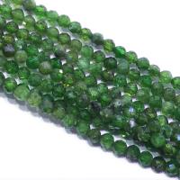 Diopside Kraal, DIY & gefacetteerde, groen, 2mm, Per verkocht Ca 39 cm Strand