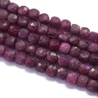 Rubiini Helmi, Square, tee-se-itse & kasvot, punainen, 4mm, Myyty Per 15.35 tuuma Strand