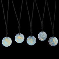 Sea Opal Hangers, Rond plat, moffelen vernis, constellatie sieraden & DIY & met constellatie patroon & verschillende ontwerpen voor de keuze, meer kleuren voor de keuze, 30x6mm, Verkocht door PC