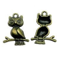 Pendentifs animaux en alliage de zinc, hibou, Placage, Vintage & unisexe, plus de couleurs à choisir, protéger l'environnement, sans nickel, plomb et cadmium, 18x24mm, Vendu par PC