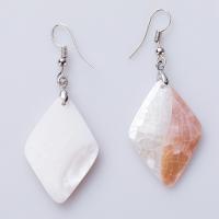 Oorbellen, Schelp, met Zinc Alloy, Rhombus, silver plated, mode sieraden, meer kleuren voor de keuze, 32x24mm, Verkocht door pair