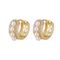 Messing Huggie Hoop Earring, met Plastic Pearl, gold plated, voor vrouw & met strass, 6.50x12.50mm, Verkocht door pair