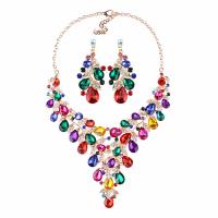 Parures de bijoux en cristal, boucle d'oreille & collier, alliage de zinc, avec cristal, avec 2.75 inch chaînes de rallonge, Placage de couleur d'or, 2 pièces & pour femme & avec strass, plus de couleurs à choisir, 60mm, Longueur Environ 19.29 pouce, Vendu par fixé