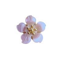 Pendentifs coquillage rose naturel, coquille rose, avec laiton, fleur, Placage de couleur d'or, DIY & pour femme, rose, 15mm, Vendu par PC