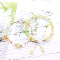 Bracelets quartz, Prehnite nature, avec quartz clair & laiton, Rond, Placage de couleur d'or, pour femme, vert, 6mm,7mm,8mm, Longueur Environ 7.09 pouce, Environ 2PC/fixé, Vendu par fixé