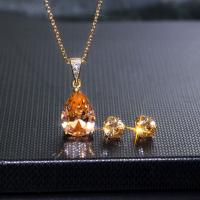 Cubic Zirconia mikro vydláždit zinkové slitiny šperky sady, Stud náušnice & náhrdelník, Zinek, s Cubic Zirconia, barva pozlacený, 2 kusy & pro ženy, stříbro, nikl, olovo a kadmium zdarma, 2PC/nastavit, Prodáno By nastavit