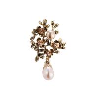 South Sea Shell Spilla, lega in zinco, with Shell Pearl, Fiore, placcato, per la donna & con strass, nessuno, assenza di nichel,piombo&cadmio, 30x51mm, Venduto da PC