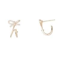 Clou boucle d'oreille en laiton, Placage de couleur d'or, styles différents pour le choix & pavé de micro zircon, plus de couleurs à choisir, protéger l'environnement, sans nickel, plomb et cadmium, 10pairescouple/lot, Vendu par lot