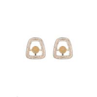 Clou boucle d'oreille en laiton, 14K rempli d’or, bijoux de mode & DIY & pavé de micro zircon, plus de couleurs à choisir, protéger l'environnement, sans nickel, plomb et cadmium, 2pairescouple/lot, Vendu par lot