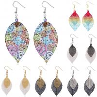 Boucles d'oreilles en alliage de zinc, feuille, Placage, styles différents pour le choix & pour femme, plus de couleurs à choisir, protéger l'environnement, sans nickel, plomb et cadmium, 70mm, Vendu par paire