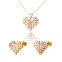 Zircon cubique Micro Pave parures de bijoux en laiton, Boucle d’oreille stud & collier, coeur, Placage de couleur d'or, bijoux de mode & unisexe & pavé de micro zircon, doré, protéger l'environnement, sans nickel, plomb et cadmium, 16.3*11.4mm,9.8mm, Longueur Environ 17.72 pouce, Vendu par fixé