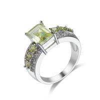 Bague Zircon cubique en laiton, avec zircon cubique, cadre, Placage de couleur platine, normes différentes pour le choix & pour femme & facettes, jaune olive, protéger l'environnement, sans nickel, plomb et cadmium, 6mm, Vendu par PC