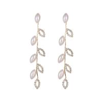 Pendientes de Gota en Latón, metal, con Perlas plásticas, Joyería & micro arcilla de zirconia cúbica & para mujer, libre de níquel, plomo & cadmio, 70x10mm, Vendido por Par