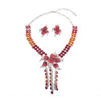 Parures de bijoux en cristal, Boucle d’oreille stud & collier, alliage de zinc, avec cristal, Alliage de zinc fermoir homard, Alliage de zinc puce boucle d'oreille, pour femme & avec strass, plus de couleurs à choisir, Longueur 52 cm, Vendu par fixé