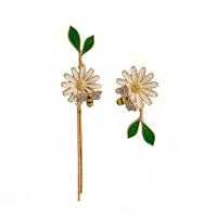 Boucles d'oreilles asymétriques, alliage de zinc, fleur, Placage de couleur d'or, pour femme & émail & avec strass, protéger l'environnement, sans nickel, plomb et cadmium, 21x112mm, 21x41mm, Vendu par paire