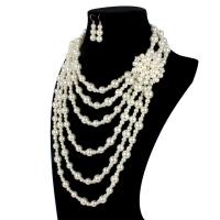 Plastique ABS perle parure de bijoux, boucle d'oreille & collier, avec alliage de zinc, Alliage de zinc fermoir homard, Alliage de zinc boucle d'oreille crochet, pour femme, blanc, 15-50mm, Longueur 54 cm, Vendu par fixé