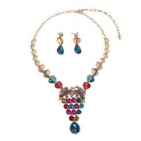 Crystal Sieraden Sets, oorbel & halsketting, Zinc Alloy, met Kristal, zinklegering karabijn, zinklegering oorbel bericht, voor vrouw & met strass, meer kleuren voor de keuze, 40mm, Lengte 43 cm, Verkocht door Stel