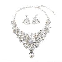 Crystal Sieraden Sets, oorbel & halsketting, Zinc Alloy, met Kristal, zinklegering karabijn, zinklegering oorbel bericht, voor vrouw, wit, 15-50mm, Lengte 50 cm, Verkocht door Stel