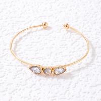 Zinc Alloy Manchet Bangle, gold plated, mode sieraden & voor vrouw & met strass, gouden, Binnendiameter:Ca 65mm, Verkocht door PC