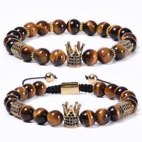 Bracelets naturelles Tiger Eye, oeil de tigre, avec Cordon de noeud & laiton, couronne, unisexe & styles différents pour le choix & pavé de micro zircon, 8mm, Longueur Environ 7-11.8 pouce, Vendu par PC