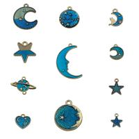 Zinc Alloy Moon Pendler, guldfarve belagt, du kan DIY & forskellige stilarter for valg & emalje, nikkel, bly & cadmium fri, Solgt af PC