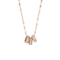 Collier d'acier titane, avec 1.97inch chaînes de rallonge, bijoux de mode & pour femme & avec strass, couleur or rose, Longueur Environ 17.72 pouce, Vendu par PC