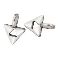 Pendentifs en alliage de zinc, triangle, Plaqué de couleur d'argent, unisexe & creux, argent, protéger l'environnement, sans nickel, plomb et cadmium, 10x15x1.50mm, Trou:Environ 4mm, Vendu par kg