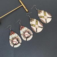 Cuero de PU Pendientes con Colgantes, con metal, latón aro de pendiente, Gota, estampado, Joyería & para mujer, más colores para la opción, 36x77mm, Vendido por Par