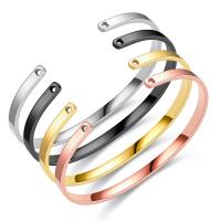 Titanium Steel Σφαλιάρα Bangle, επιχρυσωμένο, κοσμήματα μόδας & για άνδρες και γυναίκες, περισσότερα χρώματα για την επιλογή, 4mm, Εσωτερική διάμετρος:Περίπου 60mm, Sold Με PC