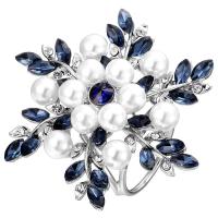 Crystal broche, Zinc Alloy, met Kristal & Plastic Pearl, silver plated, voor vrouw & met strass, nikkel, lood en cadmium vrij, 44x44mm, Verkocht door PC