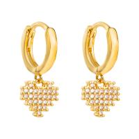 Messing Huggie Hoop Drop Earring, Hart, gold plated, micro pave zirconia & voor vrouw, 10x23mm, Verkocht door pair