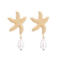 Pendientes de Aleación de Zinc, con Perlas de plástico ABS, Estrella de Mar, chapado en color dorado, Joyería & para mujer, dorado, 57x28mm, Vendido por Par