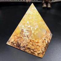 Harts Pyramid Dekoration, med Guldfolie & Gul Agate & Aluminium, guldfärg pläterade, olika stilar för val & epoxi klistermärke, gul, 60x60mm, Säljs av PC