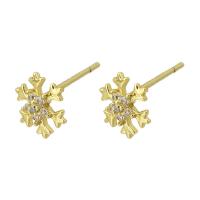 Boucles d'oreilles en laiton zircon cubique pavent, flocon de neige, Placage de couleur d'or, bijoux de mode & pavé de micro zircon & pour femme, doré, 7x7mm, 10pairescouple/lot, Vendu par lot