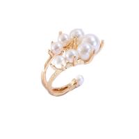 Zinc Alloy Manchet Finger Ring, met Plastic Pearl, gold plated, Verstelbare & voor vrouw, 17mm, Verkocht door PC