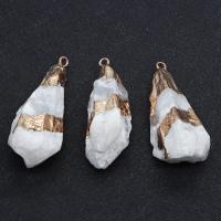 Natuurlijke Quartz Hangers, met Messing, Onregelmatige, gold plated, uniseks, wit, 20x40-25x55mm, Verkocht door PC