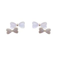 Boucles d'oreilles en laiton zircon cubique pavent, avec Acrylique, Noeud papillon, Placage de couleur d'or, pavé de micro zircon & pour femme, 15mm, Vendu par paire