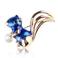 emalje broche, Zinc Alloy, med Plastic Pearl, Squirrel, forgyldt, mode smykker & for kvinde, flere farver til valg, nikkel, bly & cadmium fri, 35x28mm, Solgt af PC