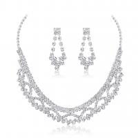 Strass-Schmuck-Sets, Ohrring & Halskette, Messing, mit Verlängerungskettchen von 13cm, Platinfarbe platiniert, drei Stücke & Modeschmuck & für Frau & mit Strass, Silberfarbe, frei von Nickel, Blei & Kadmium, 17mm,13x31mm, Länge 33 cm, verkauft von setzen