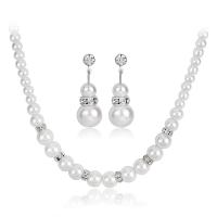 Plastična Pearl Nakit Set, Krug, tri komada & modni nakit & za žene & s Rhinestone, bijel, 10x28mm, Dužina 46 cm, Prodano By Set