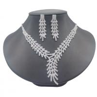 Strass-Schmuck-Sets, Ohrring & Halskette, Messing, silberfarben plattiert, Modeschmuck & verschiedene Stile für Wahl & für Frau & mit Strass, Silberfarbe, frei von Nickel, Blei & Kadmium, 46mm, Länge 45 cm, verkauft von setzen