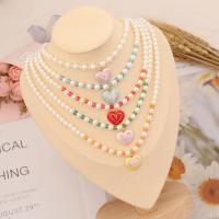 Collar de perlas de plástico, Perlas plásticas, con Seedbead & aleación de zinc, con 2 extender cadena, Corazón, chapado en color dorado, para mujer & esmalte, más colores para la opción, longitud 15.7 Inch, Vendido por UD