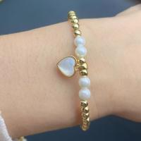 Kubik Zirkonium mikro bana Mässing Armband, med Cubic Zirconia & White Shell & Plast Pearl, guldfärg pläterade, Annorlunda form för choice & för kvinna, fler färger för val, nickel, bly och kadmium gratis, Längd Ca 18 cm, Säljs av PC