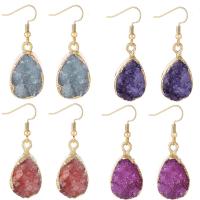 agate quartz de glace Boucle d'oreille goutte, avec laiton, larme, Placage de couleur d'or, pour femme, plus de couleurs à choisir, 13x45mm, Vendu par paire