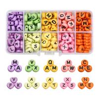 Perles acrylique alphabet, avec Boîte en plastique, DIY & avec le motif de lettre, couleurs mélangées, 130x65x23mm, Environ 200PC/boîte, Vendu par boîte