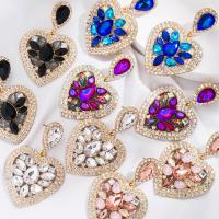 Rhinestone Ørering, Zinc Alloy, Heart, guldfarve belagt, mode smykker & for kvinde & med rhinestone, flere farver til valg, nikkel, bly & cadmium fri, 43x65mm, Solgt af par